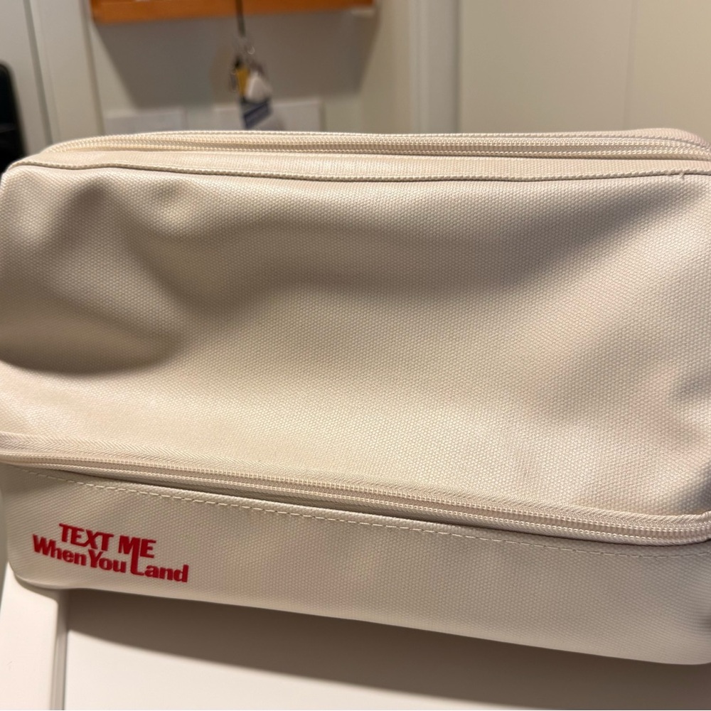 Beis Text Me When You Land Dopp Kit